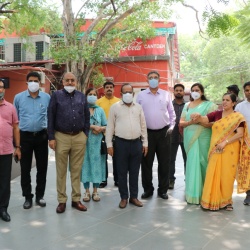 Inauguration of Vaccination Camp in Hansraj College